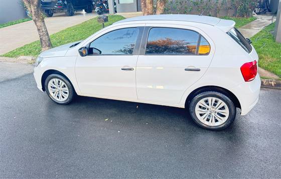 VOLKSWAGEN GOL 1.6 MSI TOTALFLEX 4P MANUAL VOLKSWAGEN GOL 1.6 MSI TOTALFLEX 4P MANUAL